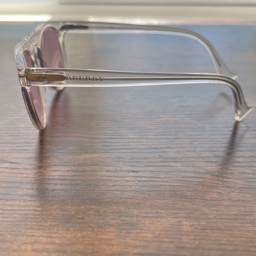 Stylish Clear Burberry Sunglasses with Pink Lenses - Picture 2 of 8